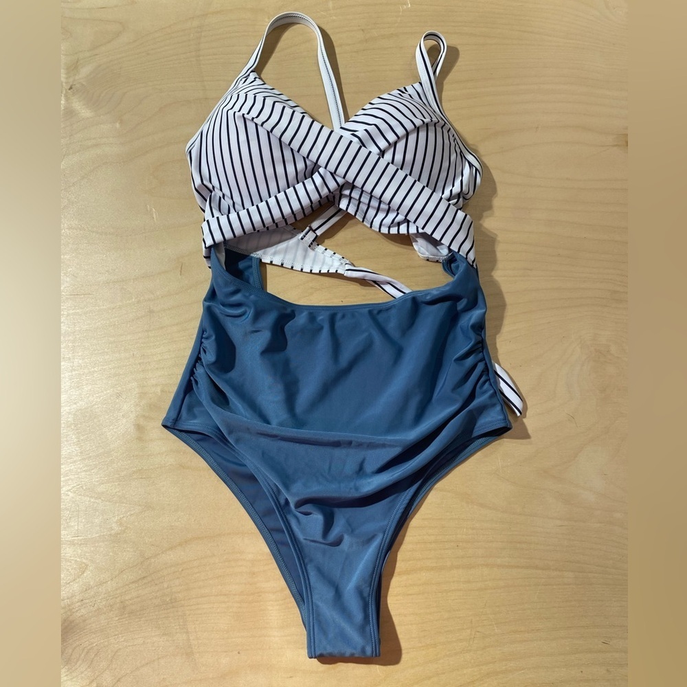 NWOT Striped and Blue One-Piece Swimsuit XL (NL)
